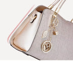 Bolsa Feminina Transversal De Couro Refinado Modelo Bella Rosê