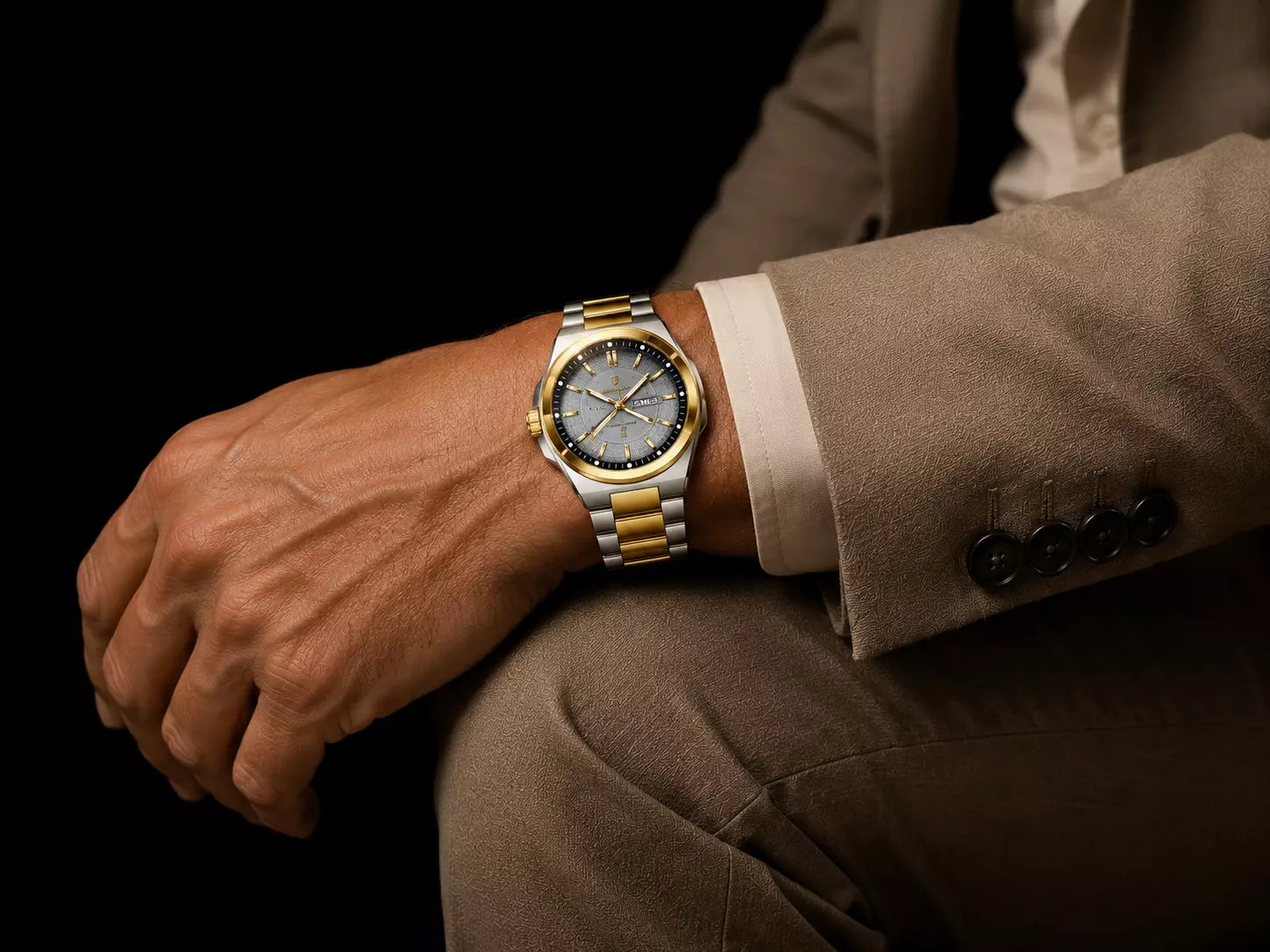 Relógio Masculino  Modelo Pantheu Silver Gold