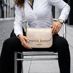 bolsa feminina transversal elegante