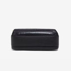 fundo com acabamento premium resistente da Bolsa feminina FOXER Rivelle Black 