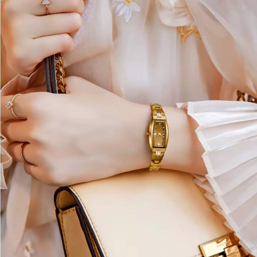 Relógio Feminino Pequeno  Modelo  Auréline Gold